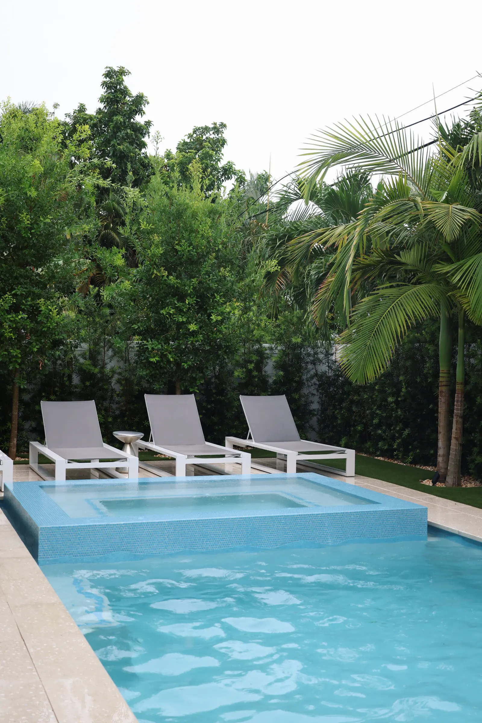 Pool with loungers, vertical