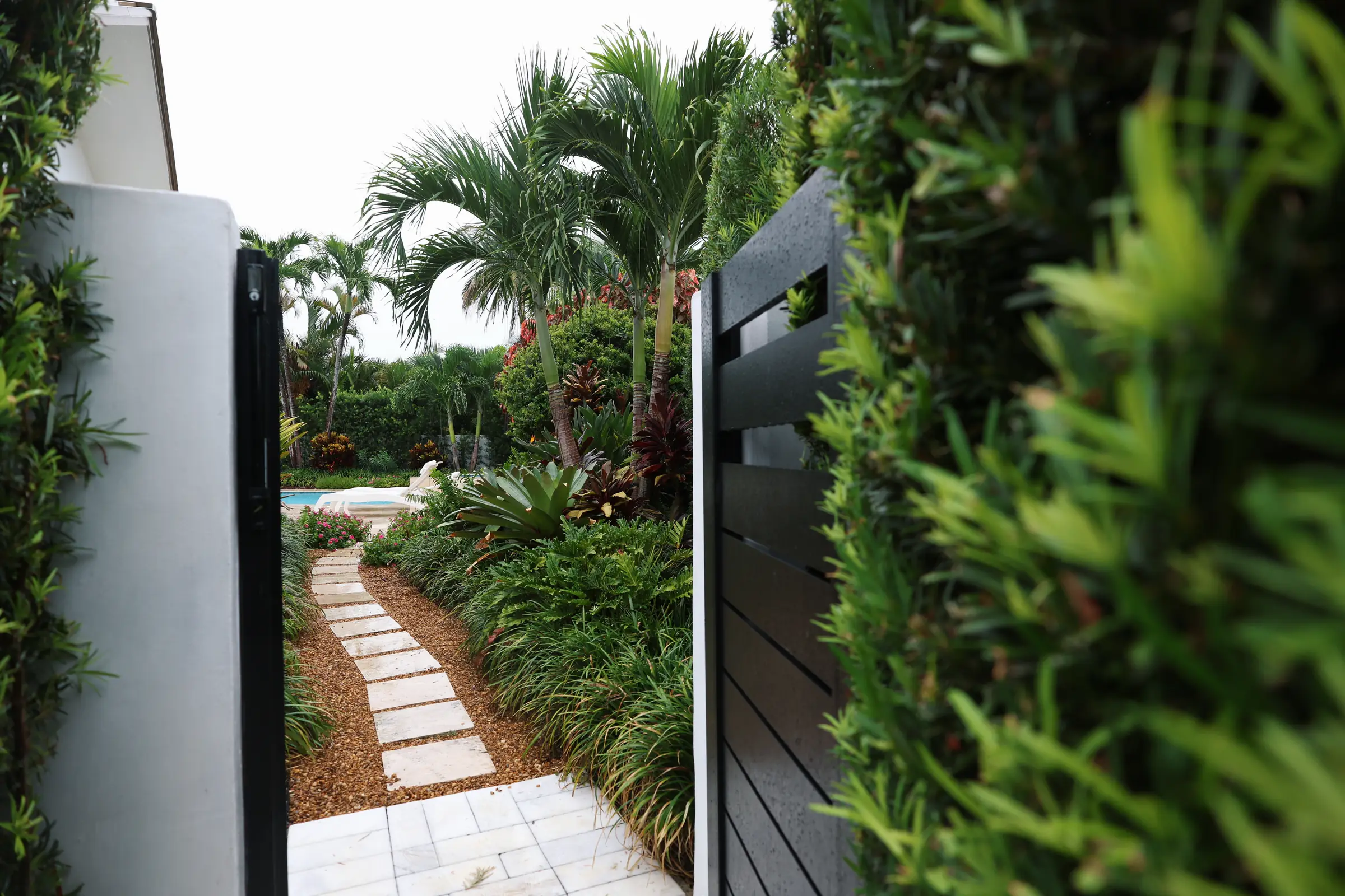 Gate opening to stepping path